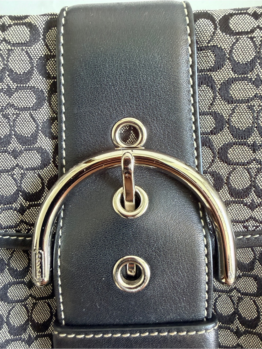 Vintage Coach Small SoHo Y2K Signature Black and Grey Shoulder Bag - Picture 2 of 11